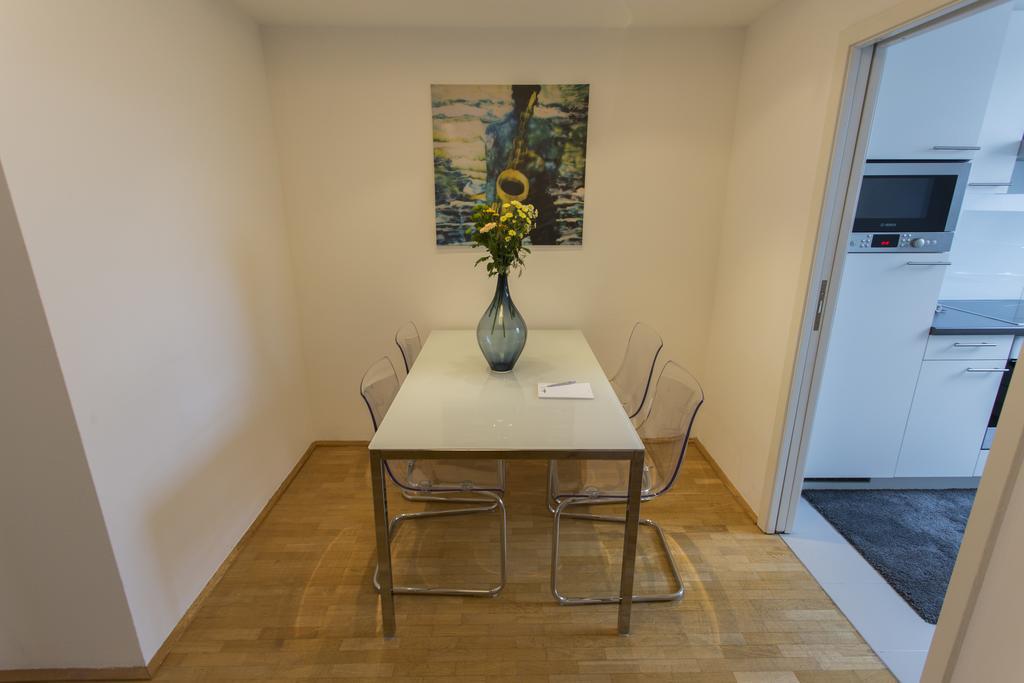 Starlight Suiten Hotel Renngasse Viena Quarto foto